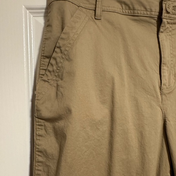 Eddie Bauer Khaki Chino Pant - Size 14 - Picture 5 of 9